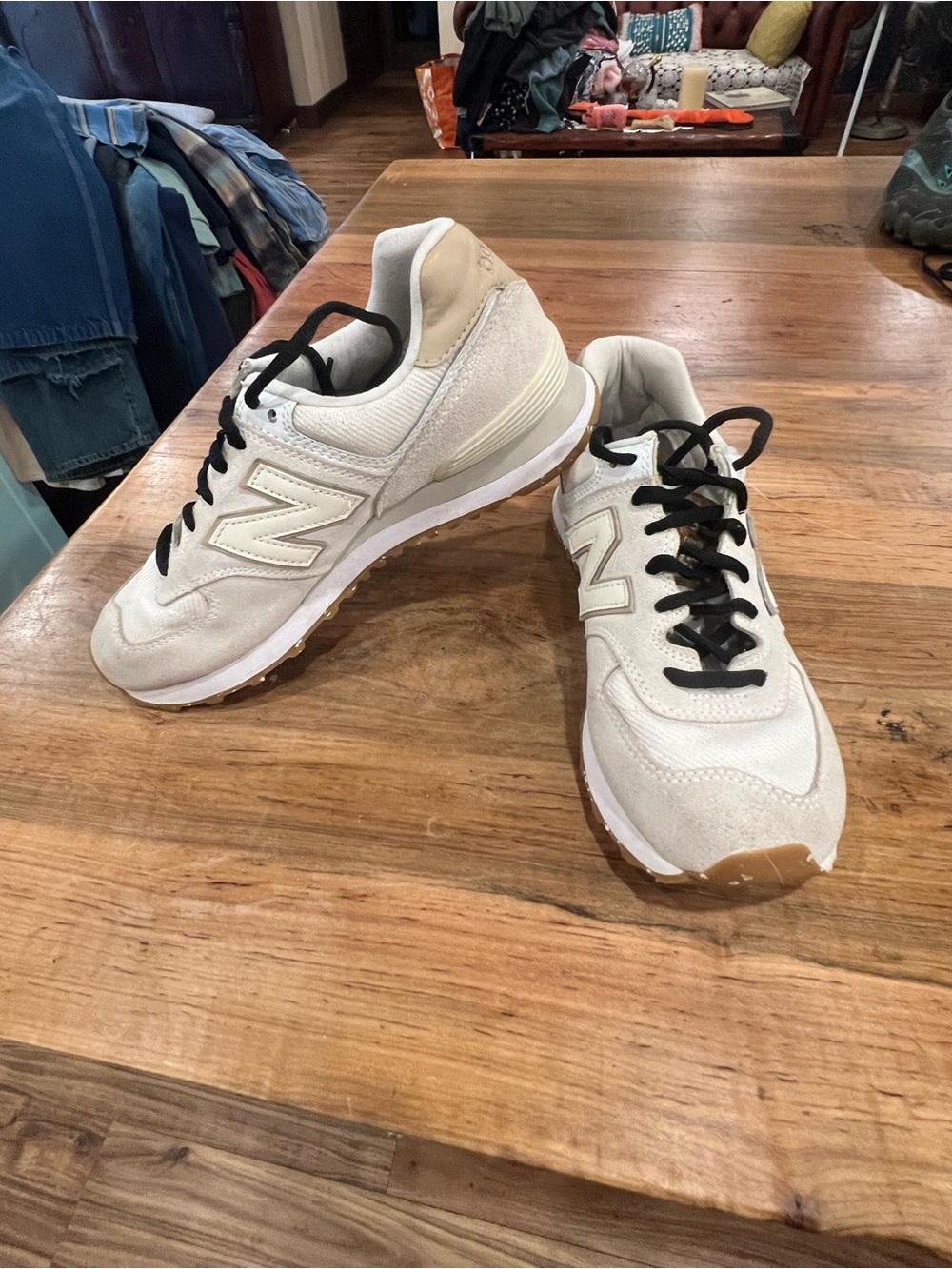 New Balance Men's 574 White & Tan Runner with Black Laces